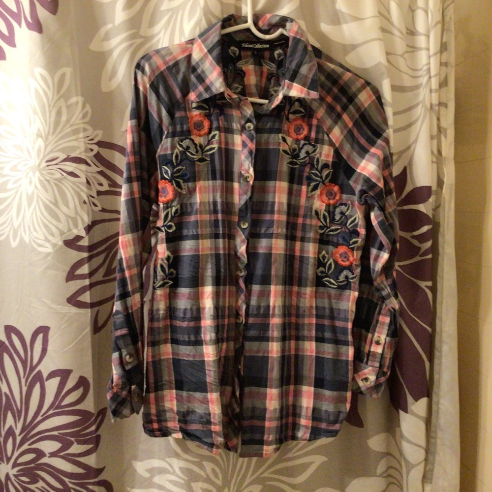 Tolani Collection women’s shirt size small